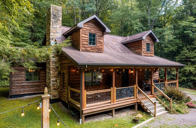 Forest Creek Lodge · VOTED #1! LAUREL HIGHLANDS MOST BEAUTIFUL