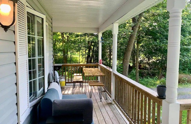Forest Guest Suite Near Picton Centre (Pet-Friendly &Hot Tub &Park Pass)n