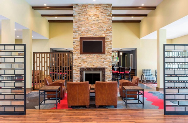 Four Points by Sheraton Buffalo Grove
