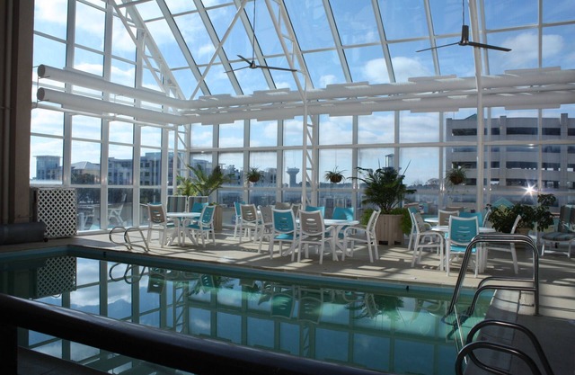 Four Sails Resort