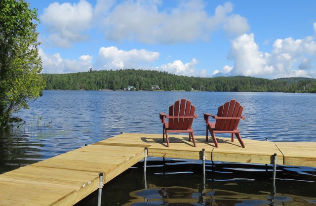 Four season Adirondack home on Lake Colby - Saranac Lake w/Central A/C