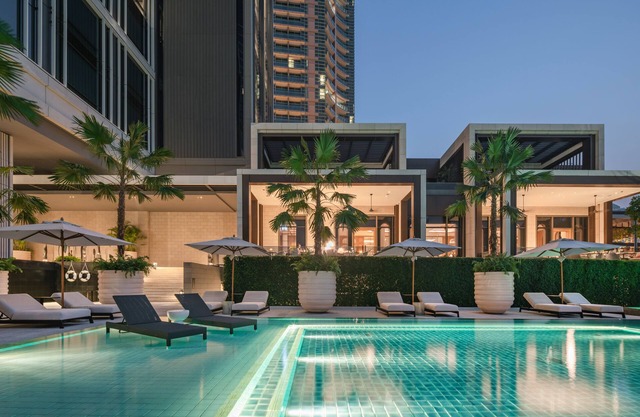 Four Seasons Hotel Bangkok at Chao Phraya River