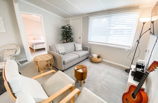 Frangipani Cottage - walk to river, beach, eateries