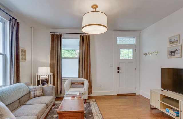 Frederick Vacation Rental < 3 Blocks to Downtown!