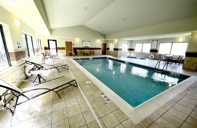 Free Breakfast. Pool & Hot Tub. Gym. Great for Business Travelers!