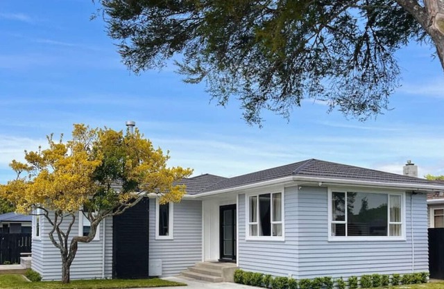 Free Cleaning & Close to Everything!