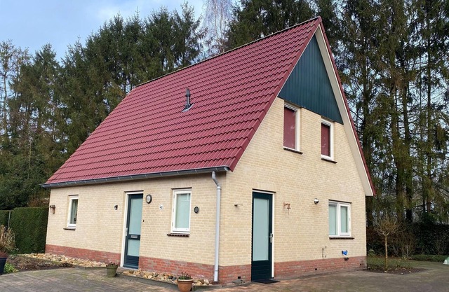 Free holiday home with big garden