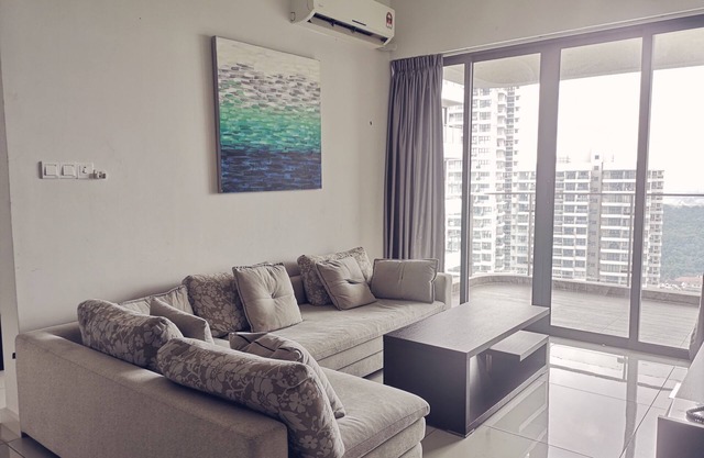 *FREE WIFI* HIGH FLOOR@COUNTRY GARDEN DANGA BAY