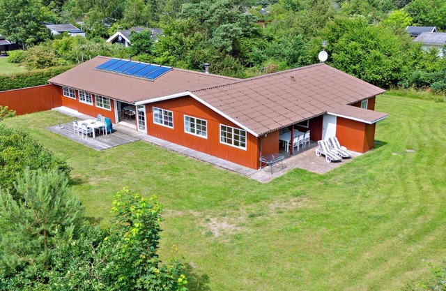 "Fritza" - 500m from the sea by Interhome