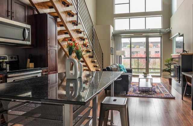 FRONTDESK 225 Portland Ave Mill District Downtown Apts