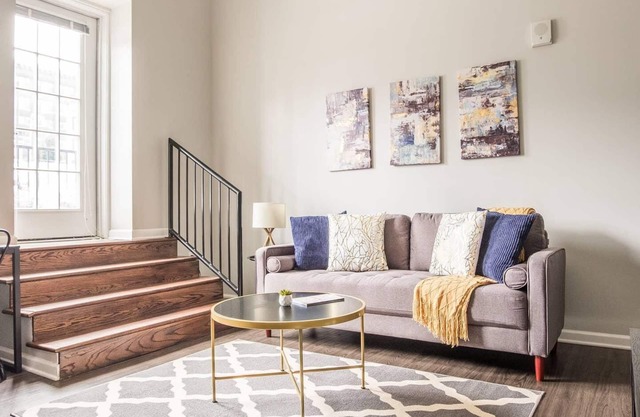 Frontdesk | Contemporary 1BR by Convention Center