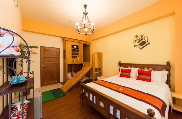 Fruit B&B