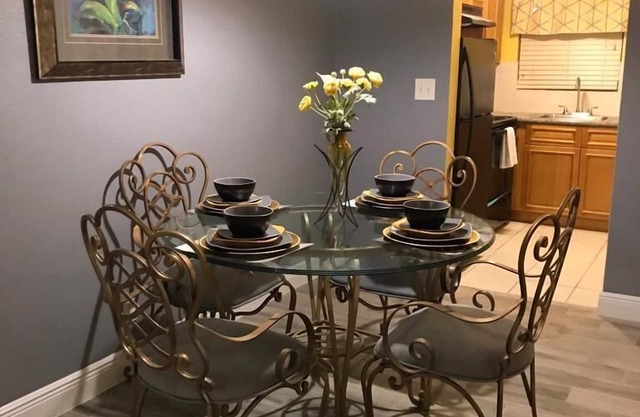 Full Apartment Near Beach, Bars, Restaurant