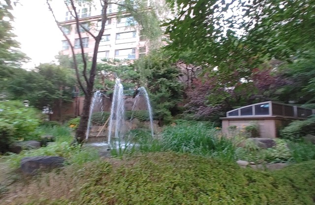 Full option Banpo Apartment in Seoul, 3,7,9-line subway, Bus Terminal 3 minutes.