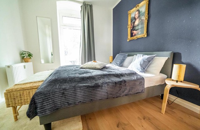 FullHouse - Chemnitz - Leonardo Apt - 3 Bedrooms & Balcony