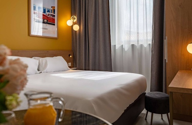 Fully equipped 3-star rated modern air-conditioned apartment