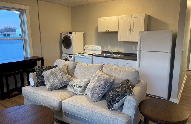 Fully Furnished Downtown Apartment