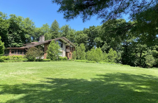 Fully Furnished, Monthly, Massive 6 Bedroom Estate Home on 7 Acre Organic Farm!
