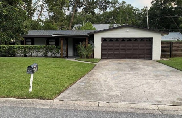 Fully renovated 4-bedroom,2-bathroom single family-15 mins from downtown Orlando