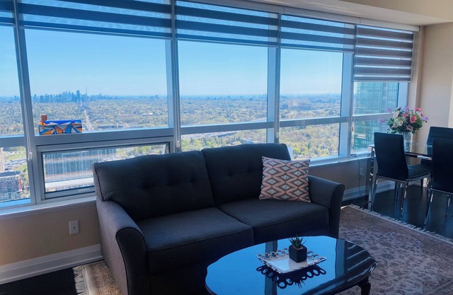 Furnished business apartment with view & amenities - monthly rental only