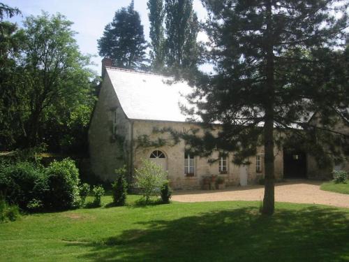 Gîte authentique avec jardin privatif en forêt de Chinon - FR-1-381-188
