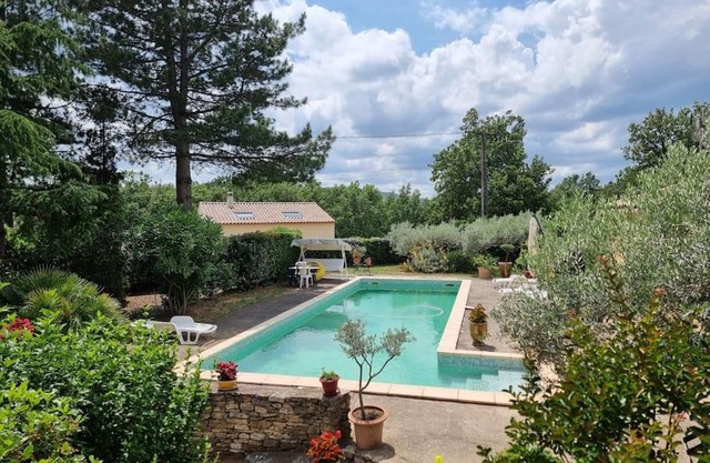 Gîte avec Piscine au cœur de la Vallée de la Cèze