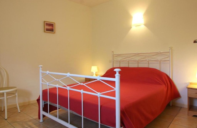 Gîte Bourg, 2 pièces, 2 personnes - FR-1-440-81
