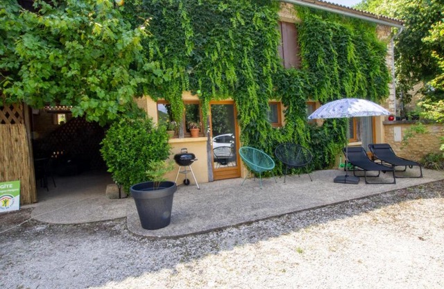 Gîte cosy avec cheminée et terrasse couverte au cœur du Périgord Noir - FR-1-616-275