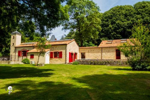Gîte de charme avec Spa & Piscine 12 pers à Rocheservière