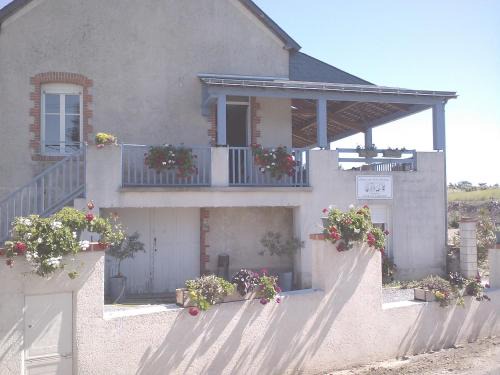 Gîte de la Poilane - Maison avec piscine & vue sur vignes, proche Angers