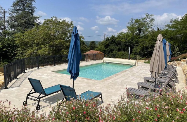 Gîte familial avec piscine commune, WiFi et animaux acceptés au cœur du Périgord - FR-1-616-288