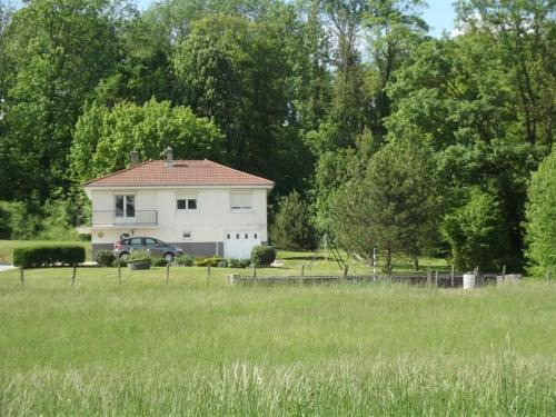 Gîte indépendant avec étang - 3 chambres, animaux admis - FR-1-583-382