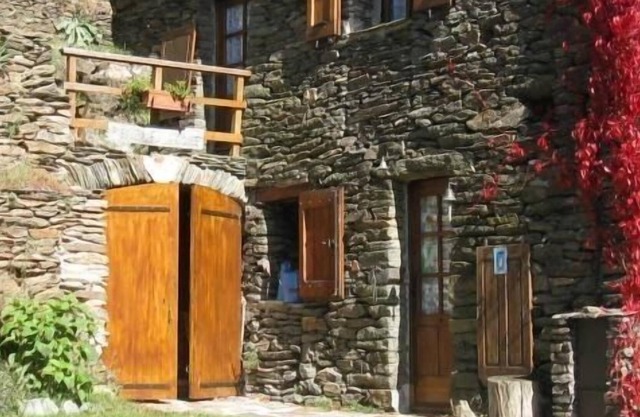 Gîte La Cigale and La Fourmi for 4 people