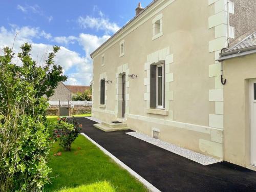 Gîte rénové avec billard, baby-foot, jardin clos, recharge VE, proche châteaux de la Loire - FR-1-381-575