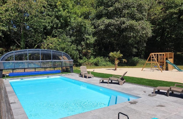Gîtes de Maner Ster - Le Frêne Piscine ou Le Chêne Piscine et Spa privatif