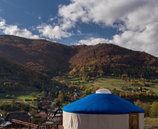 GÓRSKI GLAMPING - Całoroczne jurty z widokiem
