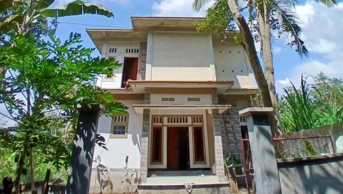 G Lova House -Tetebatu
