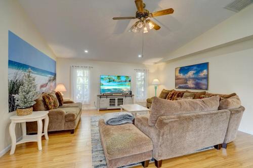 Game Room and Deck Spacious Home in St James City