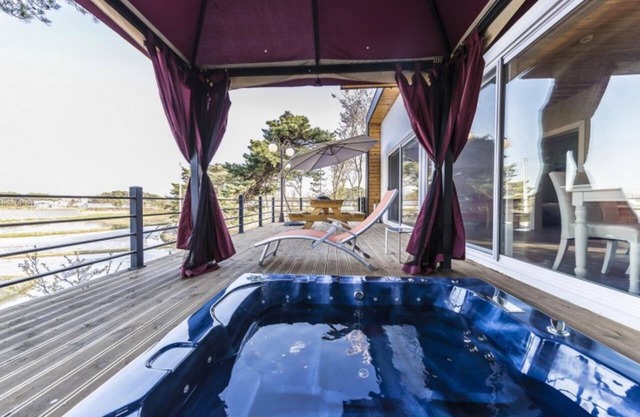 Gangneung Solbit Pension