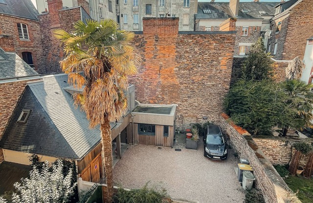 Garden Hotel