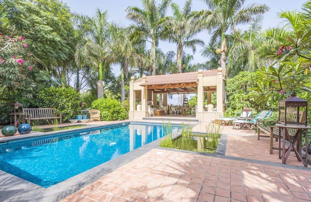 Garden Lovers with pool near the sea, 10.000 m2