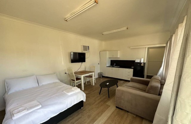 Garden Studio Apartment