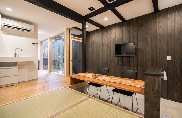 Garden View Suite! One stop from JR Kyoto Station.