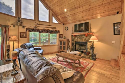 Gated Community with Perks Cozy Sparta Cabin!