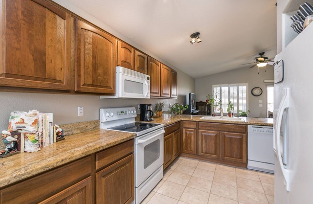 Gated Golf Course Community Home at Lone Tree Golf Club in Chandler