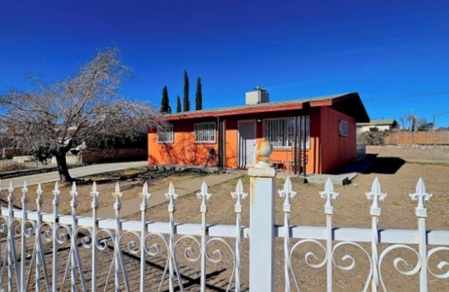 GatedHome/2Brm/1bth/CieloVista/Epcc/DelSolHospi/i10/AffordableStays