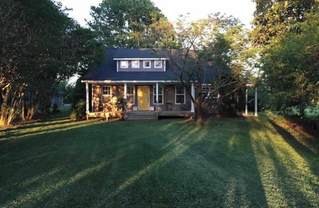 Gatekeeper’s Cottage at Chinaberry Grove.