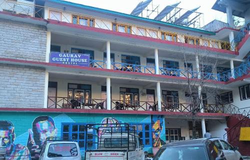 Gaurav Guest House, Old Manali - Riverside Property ! River & Mountain View !