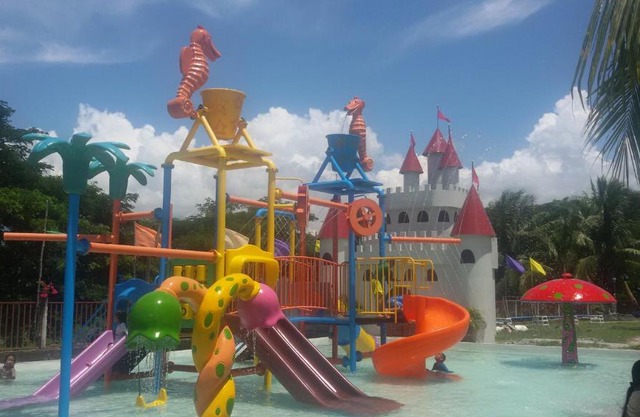 Gazebo Pools and Restaurant