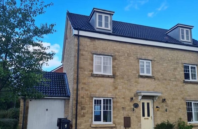 6 Bedroom Home with large garage